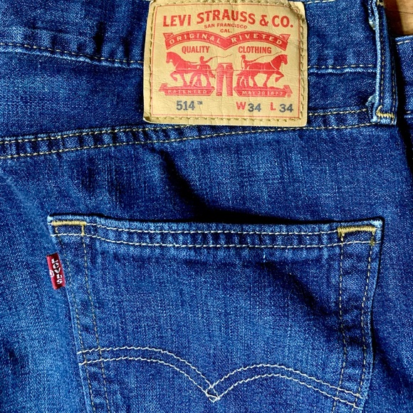 Lightly used Levi jeans men size 34/34 - Picture 3 of 6